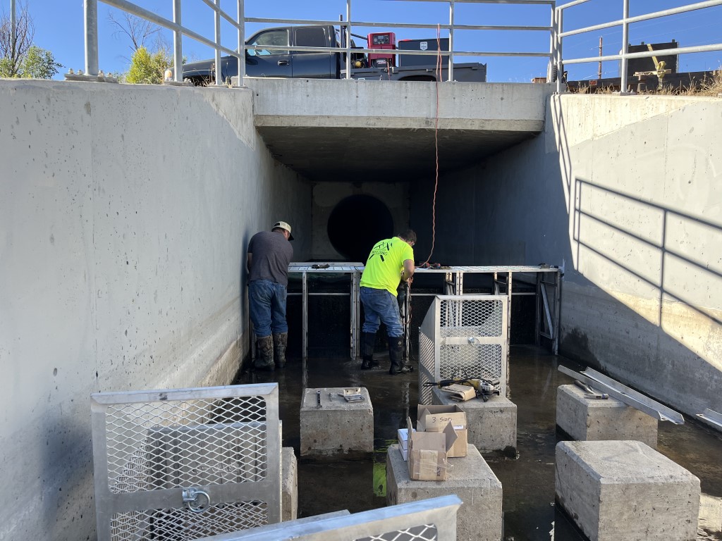 adams county fabco industries stainless steel flume filter unit installation