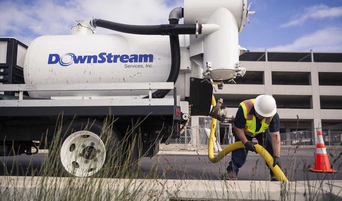 DownStream Services Maintenance Truck Cleaning